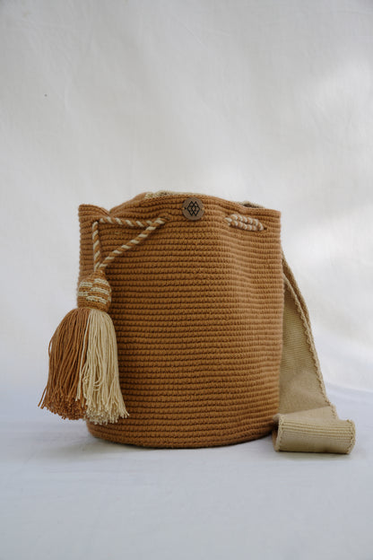 Mochila Mediana Unicolor Amistad