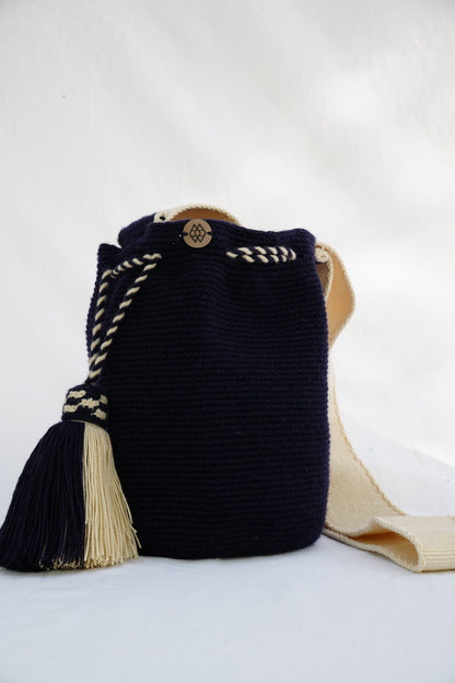 Mochila Mediana Unicolor Amistad