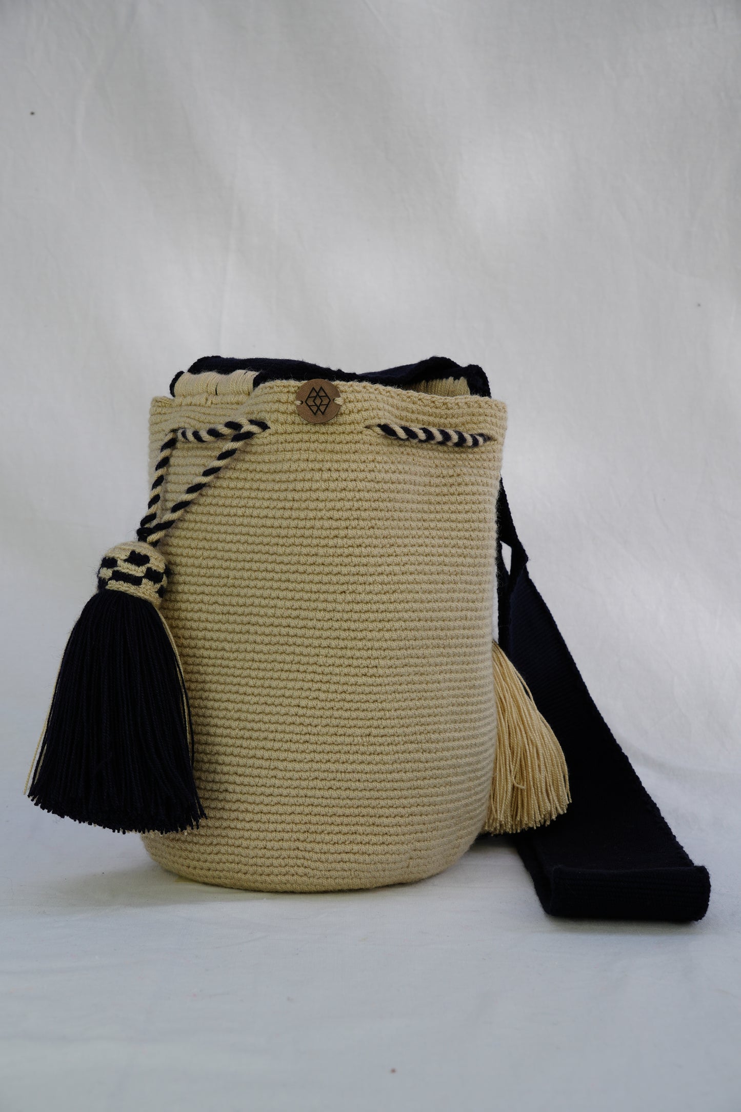 Mochila Mediana Unicolor Amistad