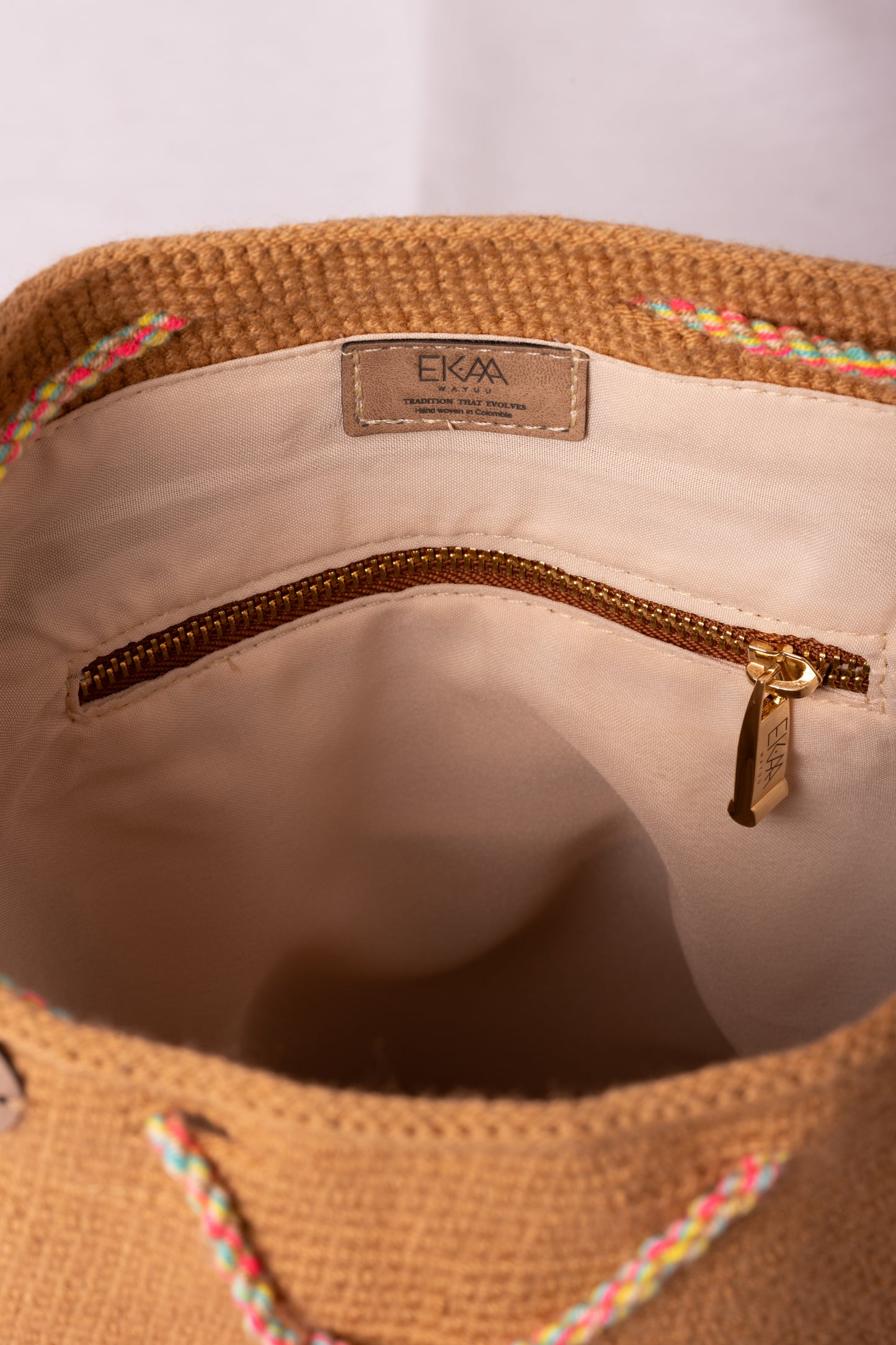 Mochila Cinco Borlas