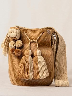 MOCHILA FLOR KAKI BEIGE-DE 28 CM X 30 CM APROXIMADAMENTE