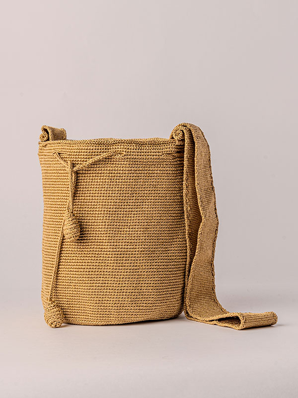 MOCHILA HILOS BRILLANTES Kaki-DE 20 CM X 25 CM APROXIMADAMENTE
