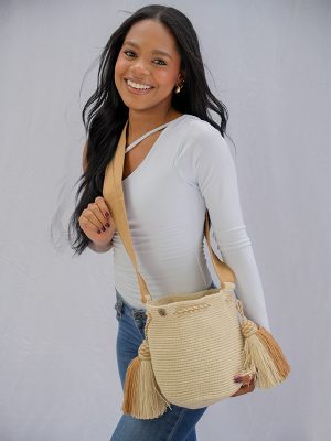 MEDIANA UNICOLOR AMISTAD (Beige-Kaki)-DE 20 CM X 25 CM APROXIMADAMENTE