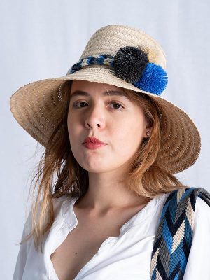 SOMBRERO SENCILLO 3 BORLAS COMBI AZULES