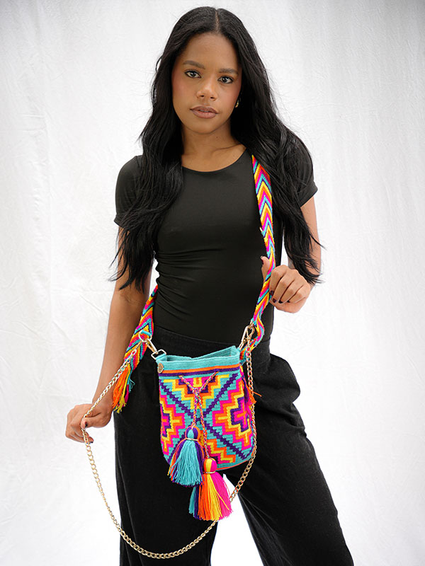 BOLSO ONLY MEDIANO CM-DE 20 CM X 25 AM APROXIMADAMENTE